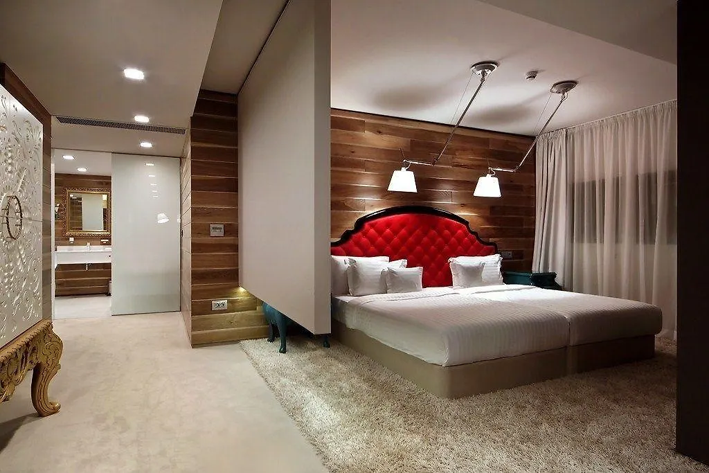 Graffit Gallery Design Hotel Varna
