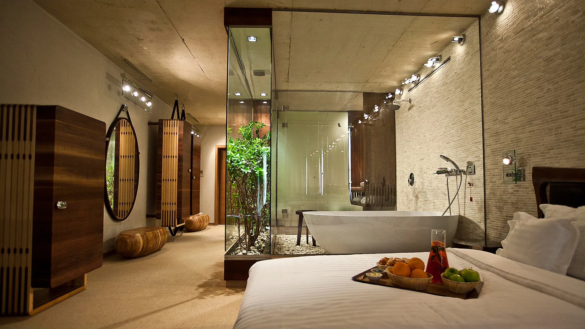 Graffit Gallery Design Hotel Warna